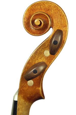 Amati_Violine_Kopf2